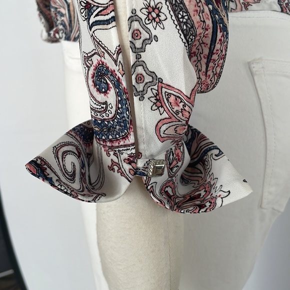 WHBM Paisley Print Surplice Blouse Size 0 - Picture 10 of 13
